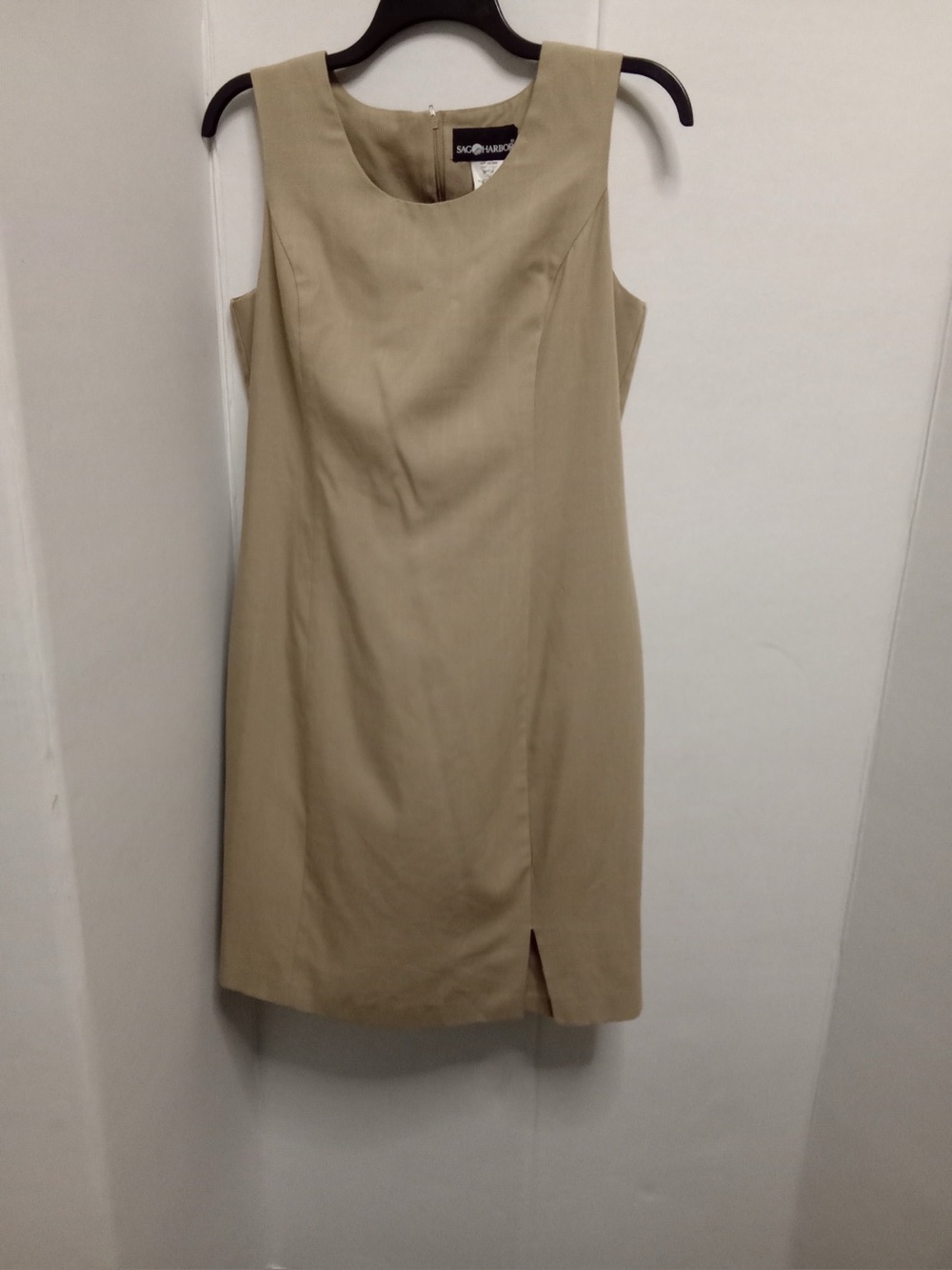 Sag Harbor Women’s Dress Size 16 Tan Sleeveless Sheath Back Zip Career C1